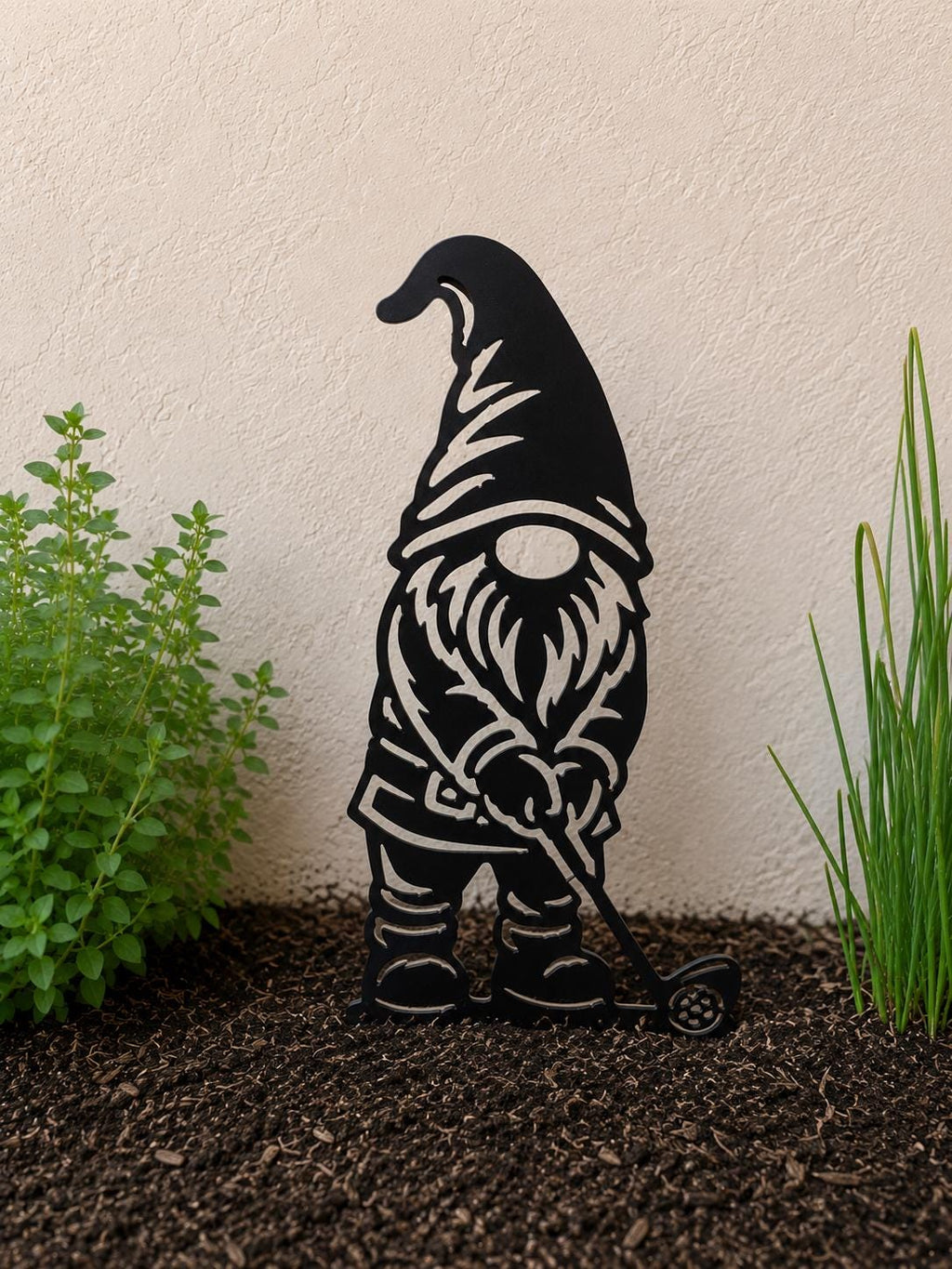 Golfing Gnome Garden Stake – Plasma Cut from 10 Gauge Black Iron Steel